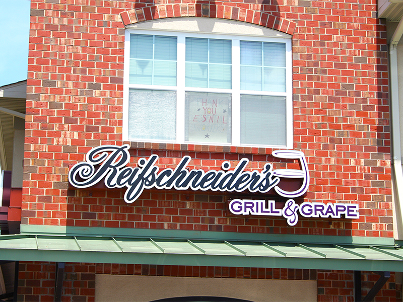 Reifschneider's Grill & Grape - Freeburg