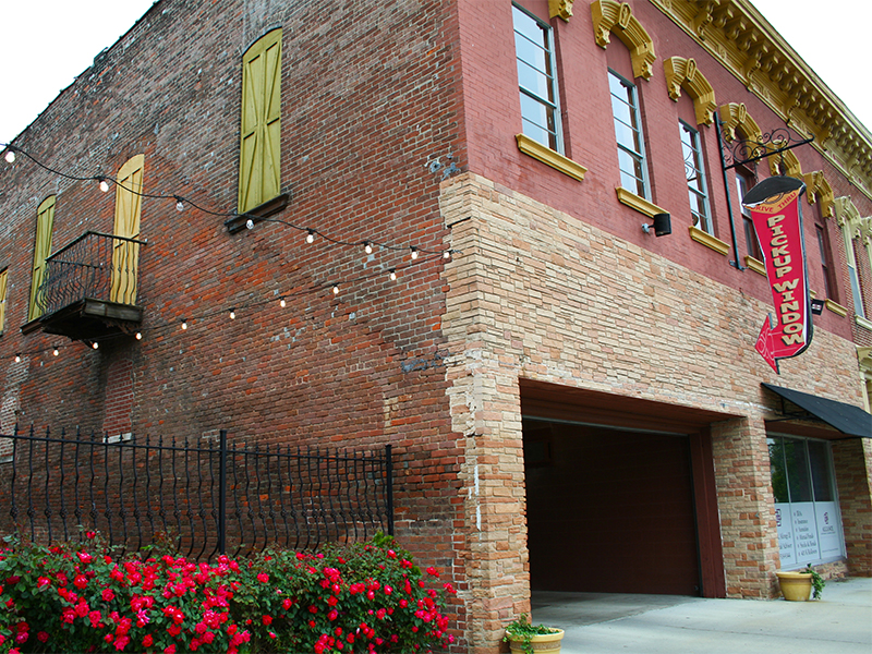 Alongi's Italian Restaurant