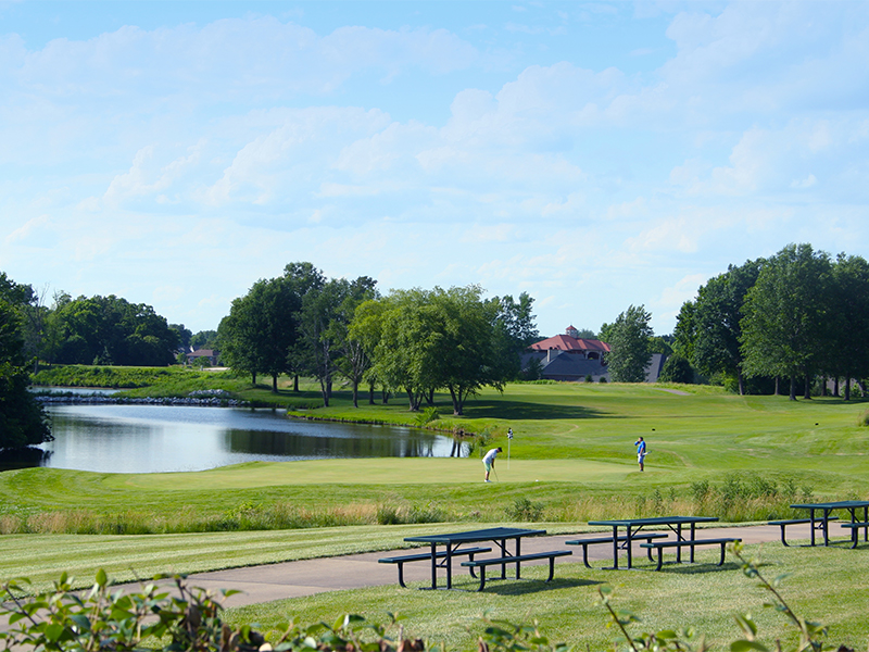 Far Oaks Golf Club