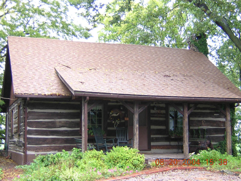 Francisville Women's Club and Community Log Cabin