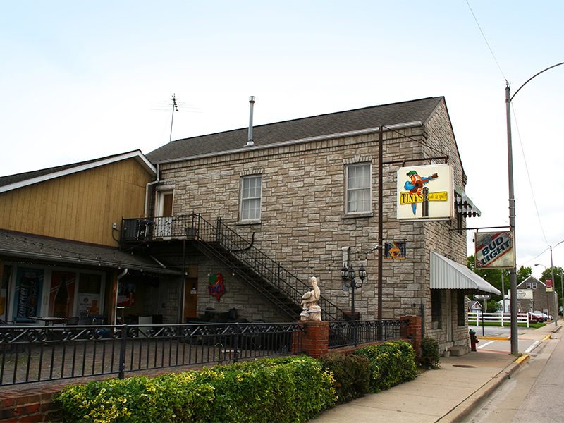 Tiny's Pub & Grill