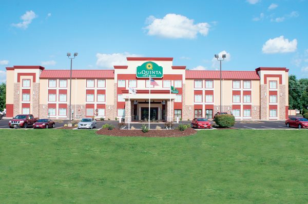 La Quinta Inn & Suites