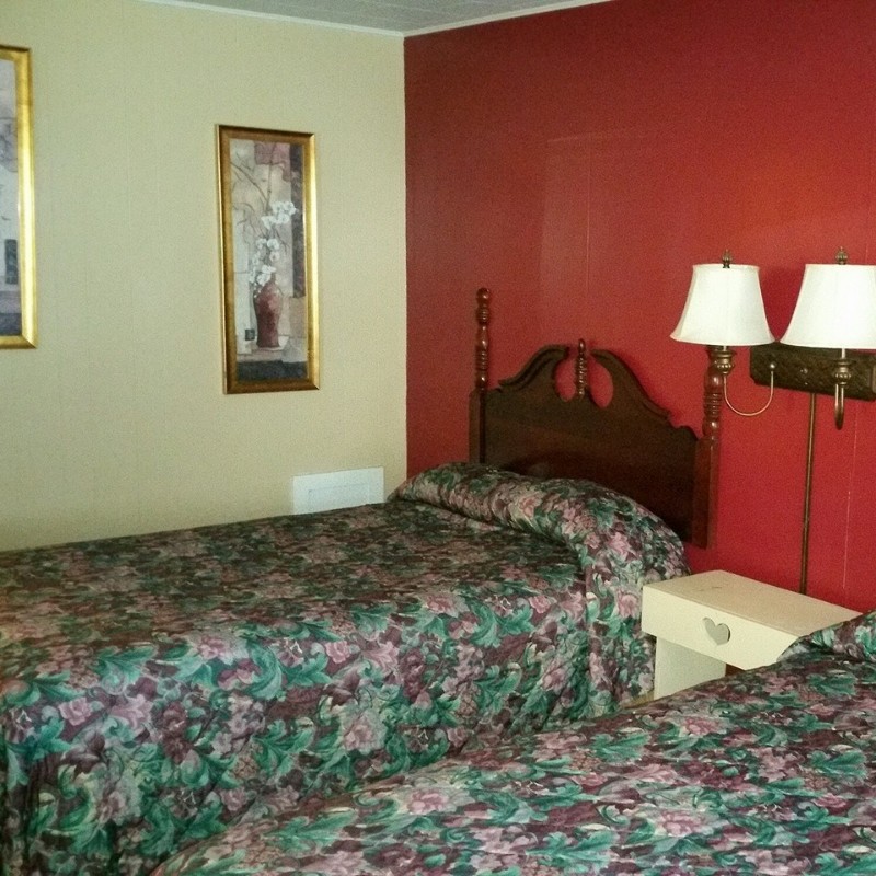 Shamrock Motel