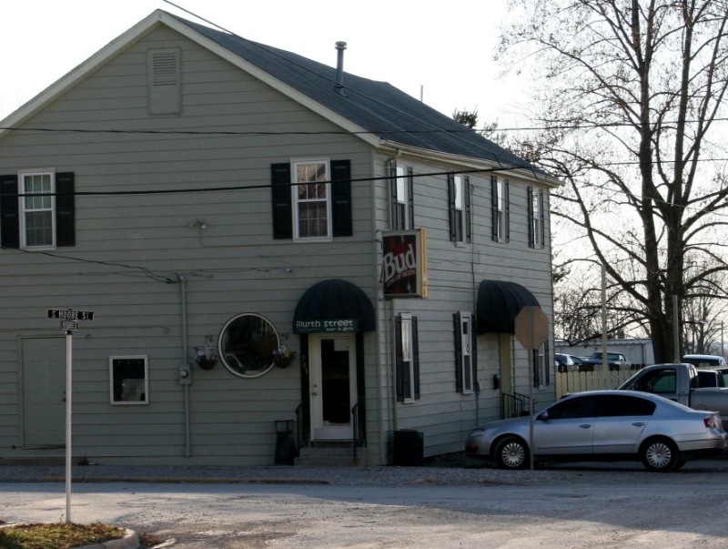 Fourth Street Bar & Grill