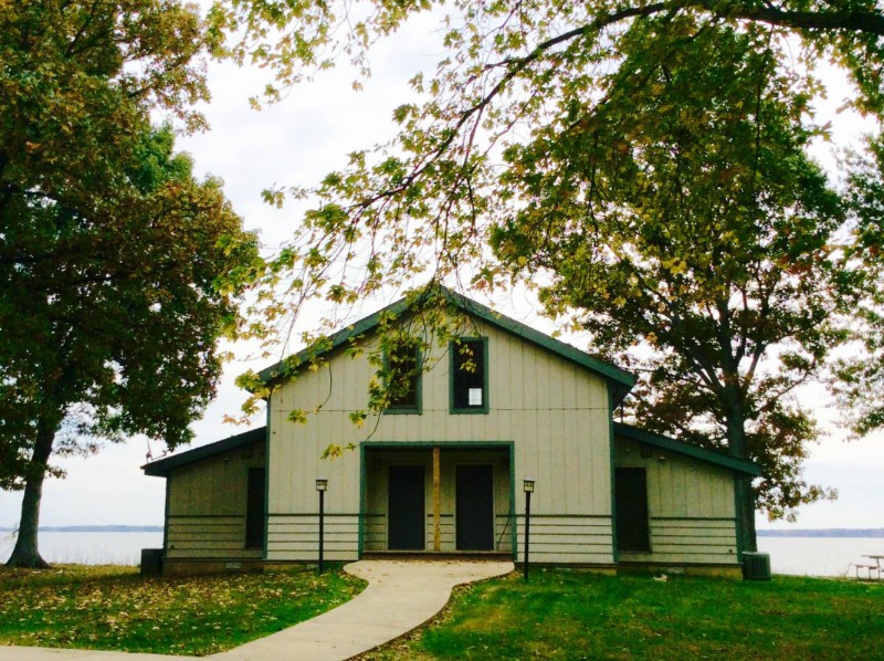Hazlet Cottages on Carlyle Lake