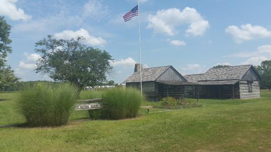 Hutson Memorial Village (Hutson Cabins)