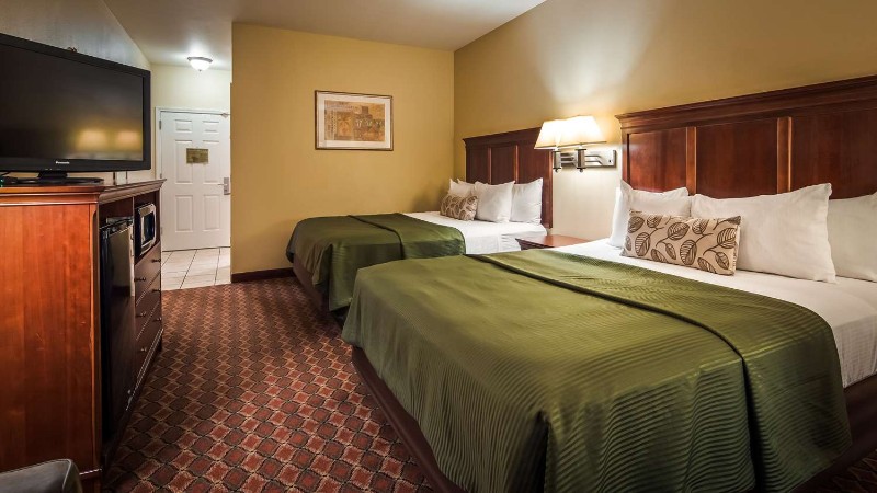 Best Western Plus MidAmerica Hotel- Mascoutah