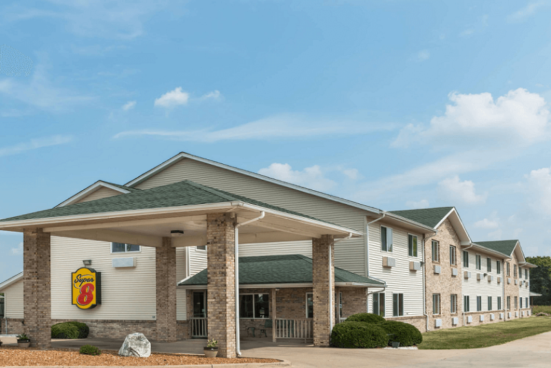 Super 8 by Wyndham - Greenville