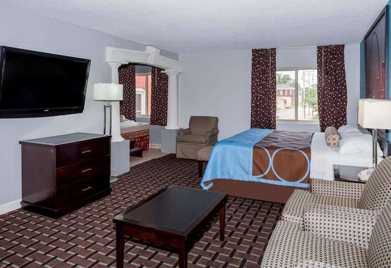 Super 8 by Wyndham - Belleville