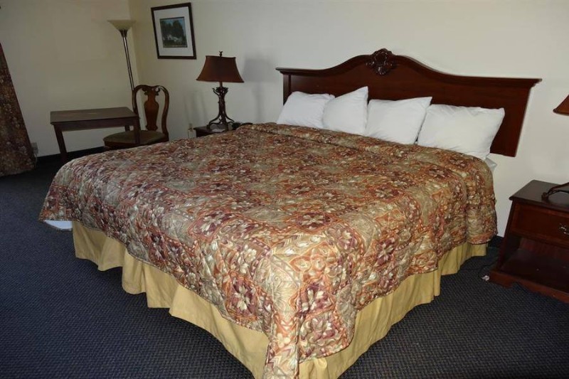 Fairgrounds Inn
