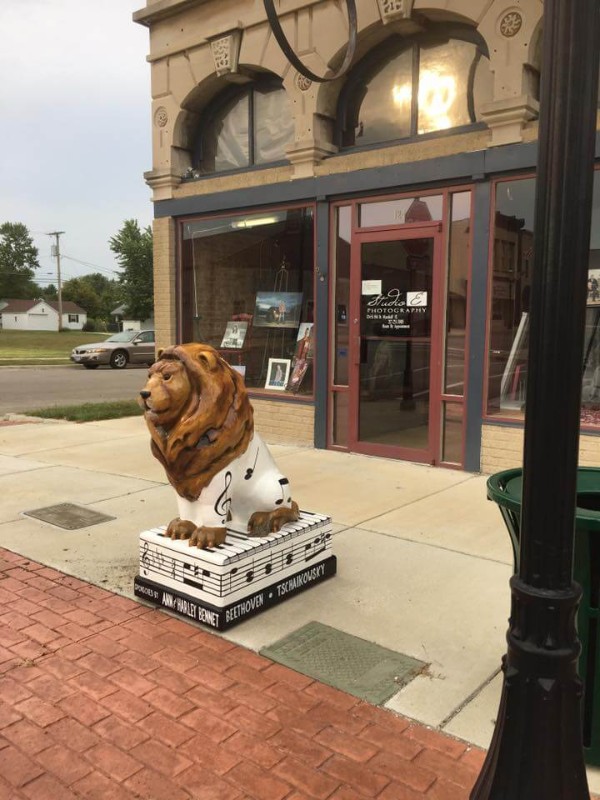 Lion Statues