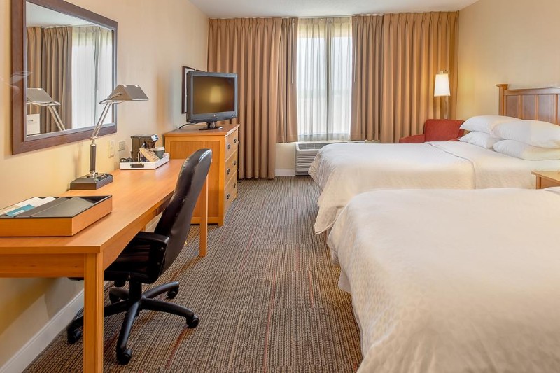 The Radisson - Fairview Heights & The Fountains Conference Center